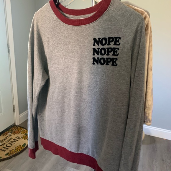 Tops - Picture 2 of 3